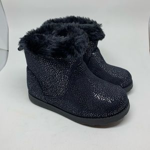 Oriole Cat & Jack boots